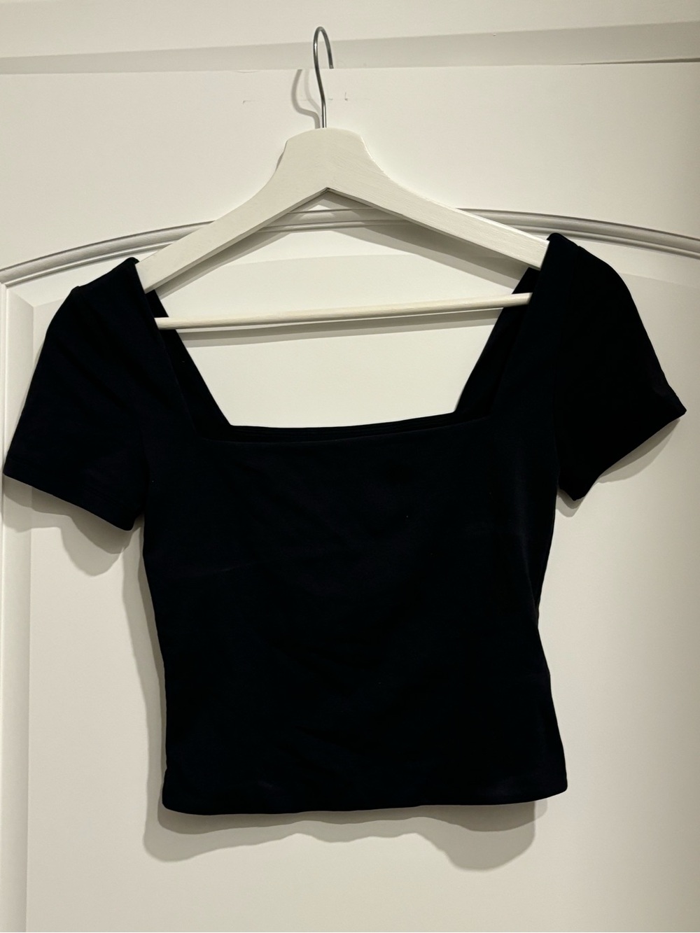 Babaton Black Square-Neck Short Sleeve Top